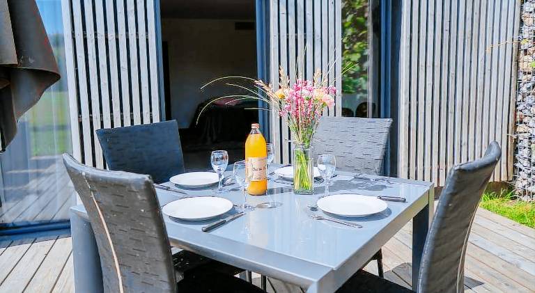 Lovely serviced apartment with yard, jacuzzi & terrace | Pets allowed — photo 5