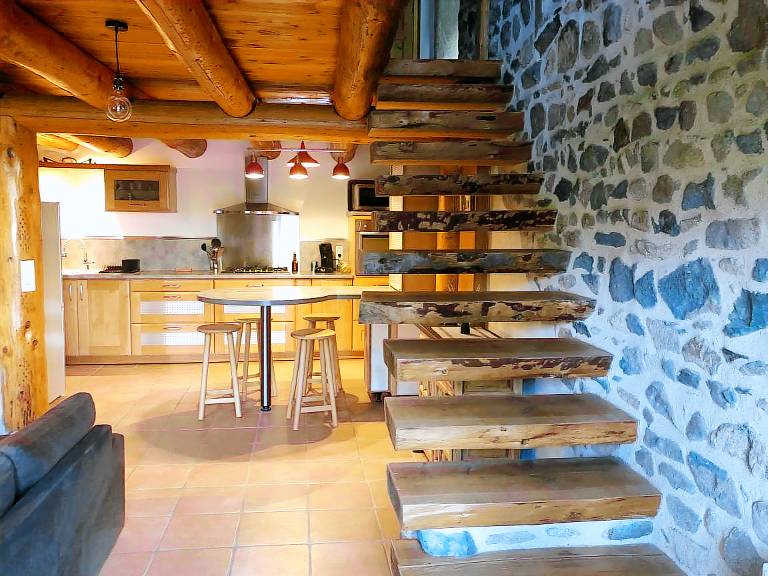 Family-friendly cottage with yard, patio & fast internet | Pets allowed in Vichy