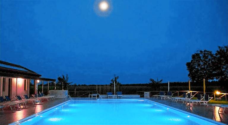 House with pool, garden & terrace | Dogs allowed — photo 2