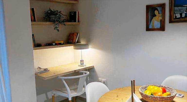 Apartment with patio — photo 4
