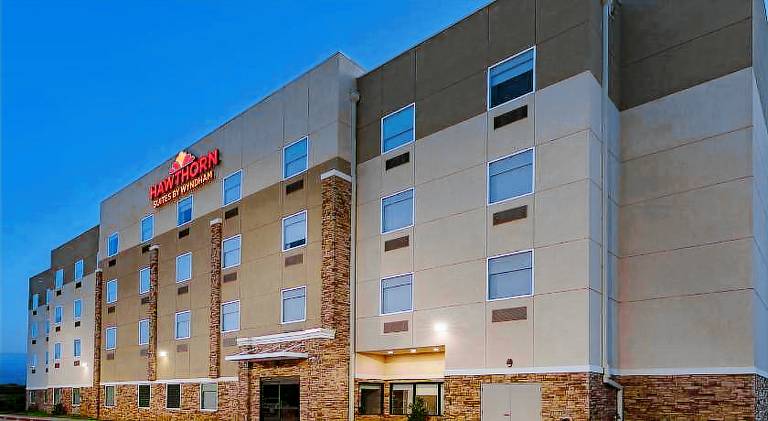Hawthorn Extended Stay by Wyndham Oklahoma City Airport — photo 4
