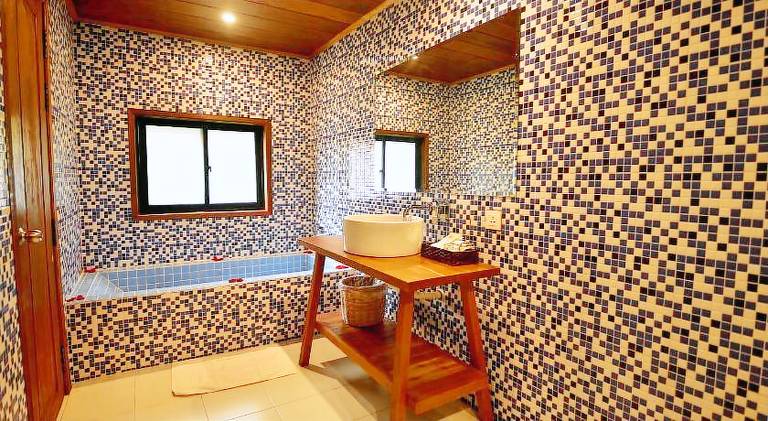 Angkor Heart Bungalow — photo 4