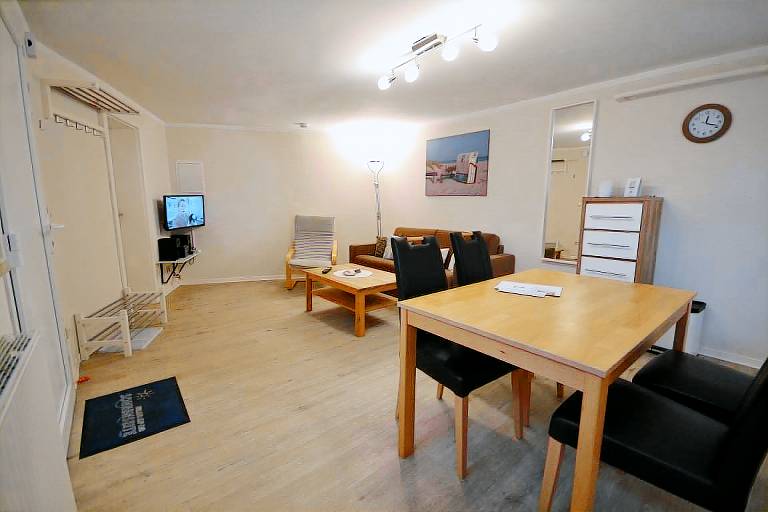Tolle Ferienwohnung mit Terrasse für max. 4 Personen in Strand- und Hafennähe — photo 2