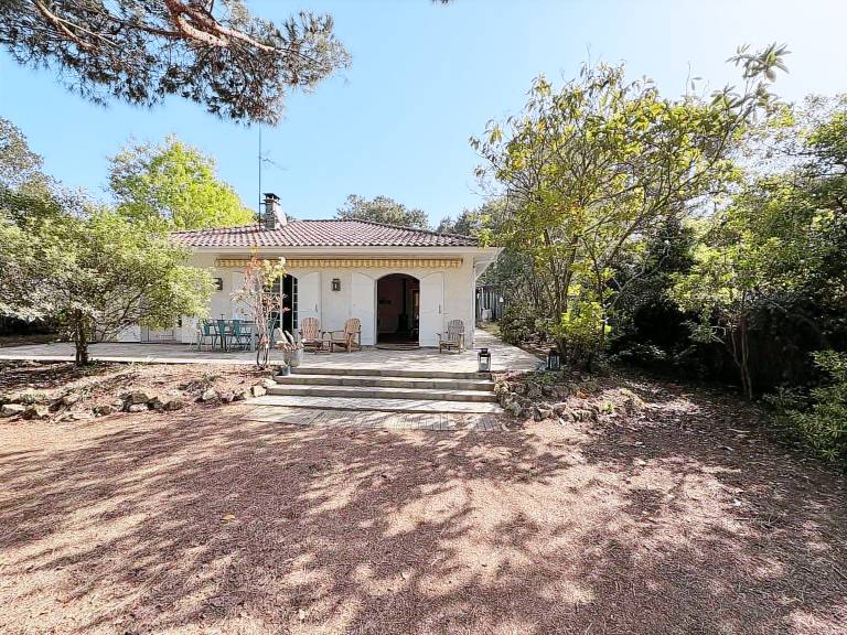 Villa with 3 rooms for 7 persons in Lège-Cap-Ferret
