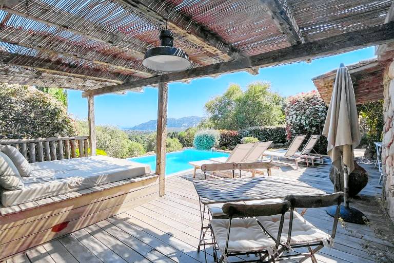 Family-friendly villa with private pool, patio & BBQ | Sea view | Pets are welcome — photo 2