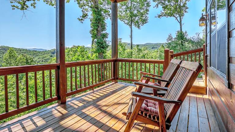 High Country Hideaway- Pet Friendly Close to Town Large Hot Tub Outdoor Fireplace — photo 3