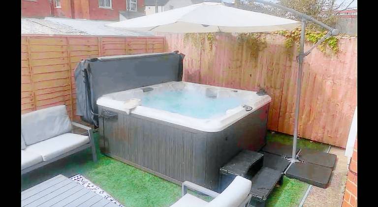 By Lushlets - Hen, Stag, Rugby, & Group Accommodation caters for 60 plus guests ask! — photo 3