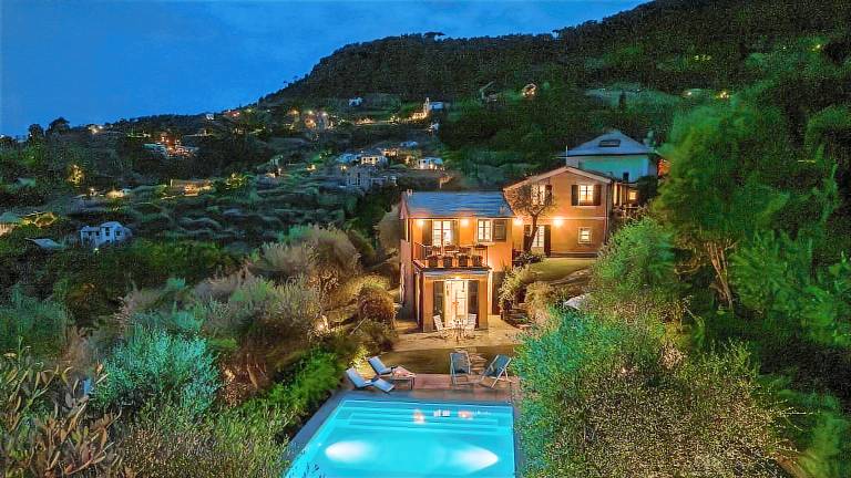 Villa  Paraggi