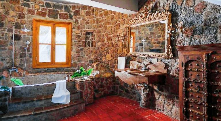 Fully equipped villa with terrace, private pool & BBQ | Good for workation | Pets allowed — photo 2