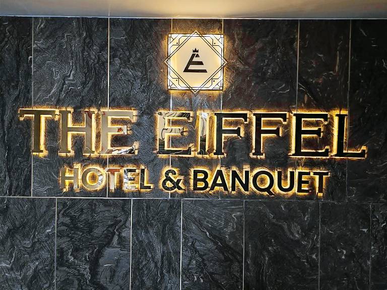 THE EIFFEL HOTEL & BANQUET