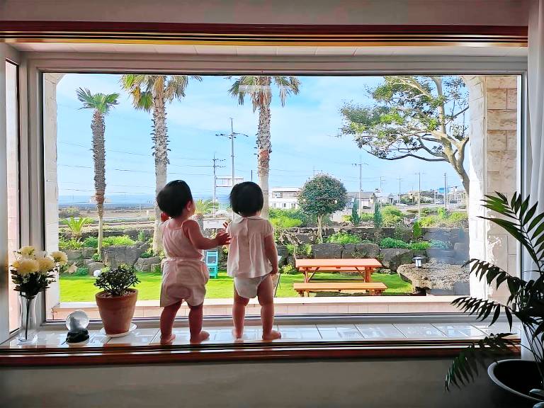 Jeju Stonestay Dokchaeminbak