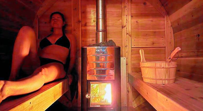 House with sauna, barbecue & terrace in Saguenay, QC