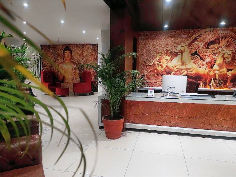 RAJLAXMI HOTEL Free Airport Pickup and Drop