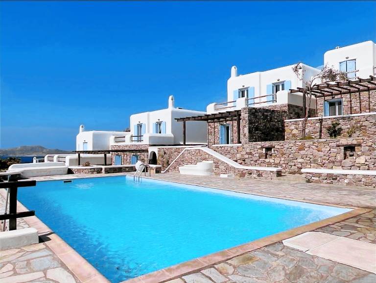 Villa  Ornos