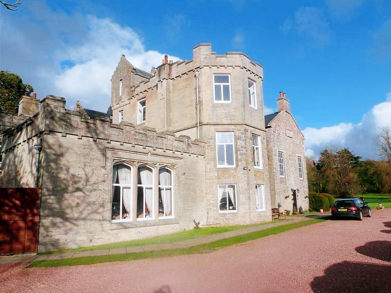 Shieldhill Castle Hotel