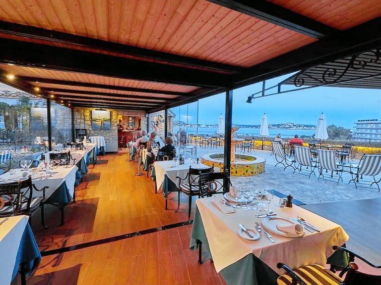 Hotel Petit Cala Fornells — photo 2