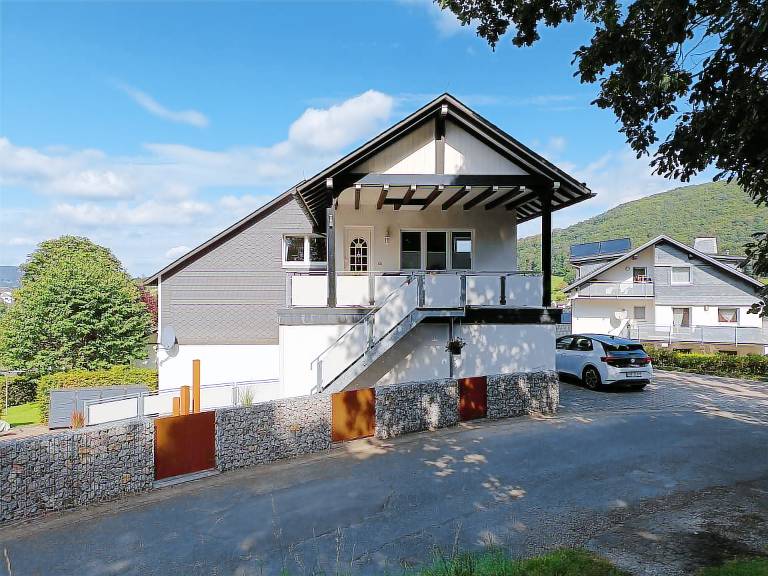 Ferienwohnung Zweite Heimat mit Balkon und Wi Fi
