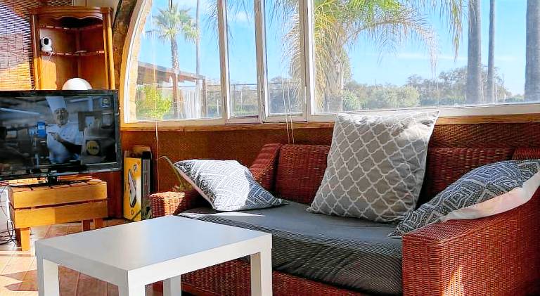 Villa with pool & hot tub | Pets allowed — photo 3