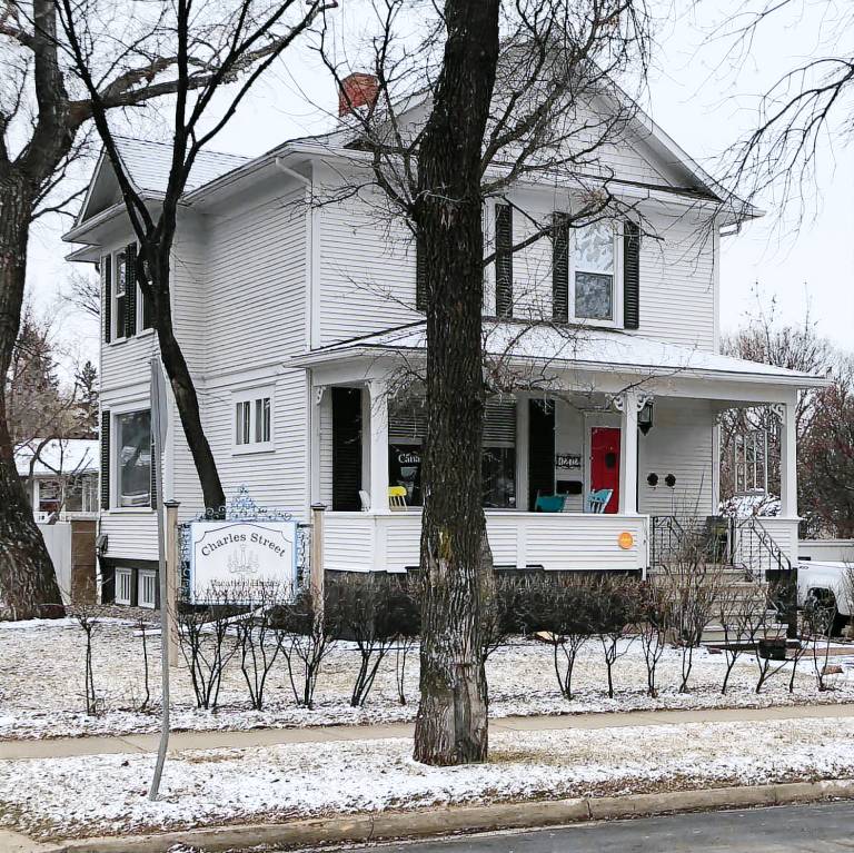 House Lethbridge