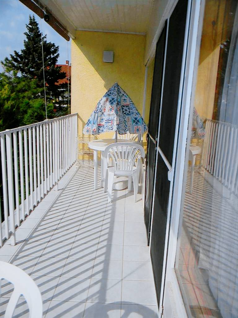 Vacation home with grill, terrace & garden — photo 2