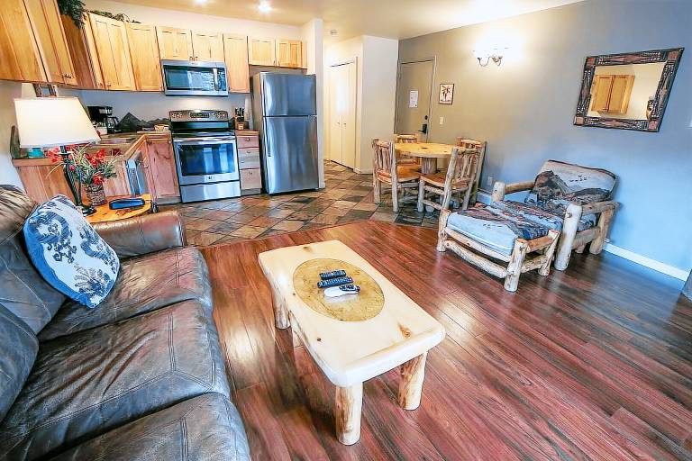 Condo with private pool & terrace — photo 4