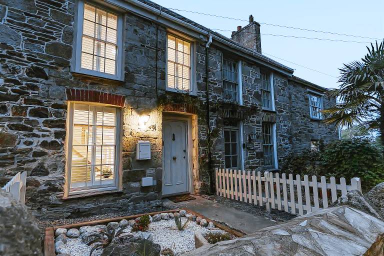 Cottage with garden | Beach view — photo 2