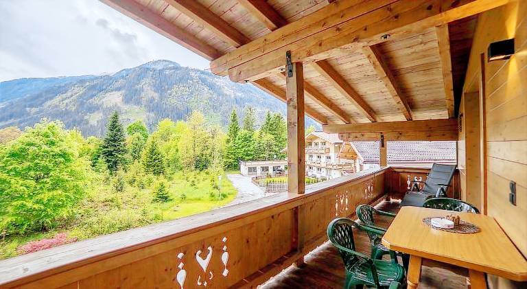 Beautiful apartment with patio & sauna | Pet-friendly — photo 4