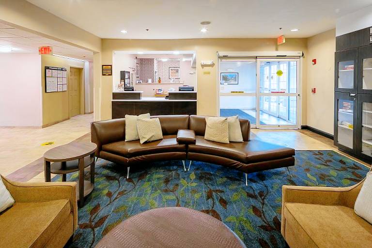 Candlewood Suites Windsor Locks By IHG — photo 2