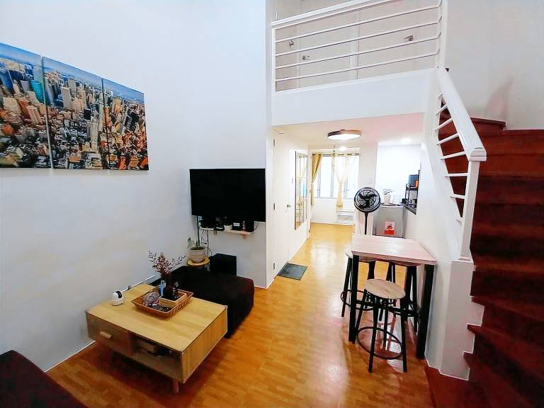 Apartment with pool — photo 2