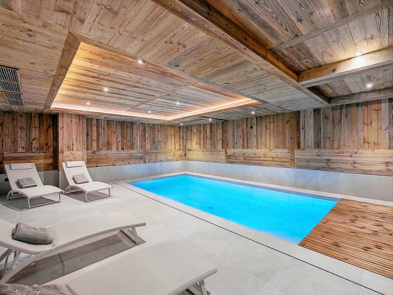 Luxury chalet in Megève with pool, sauna and cinema — photo 5