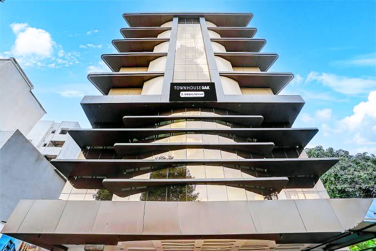 Super Townhouse Oak Ramdaspeth Downtown