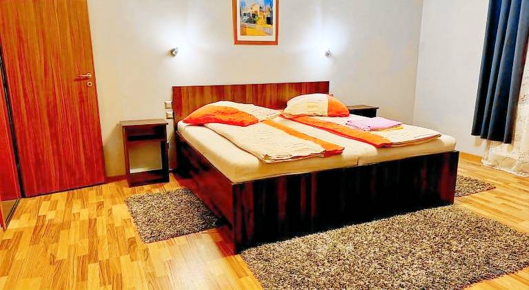 Villa with 4 rooms for 8 persons — photo 2