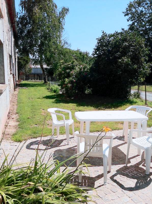Gite with BBQ & garden — photo 2