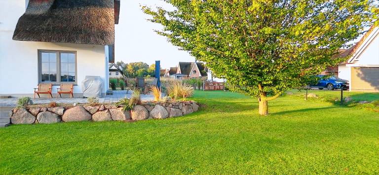 Wohlfühlen unter Reet – Ihr charmantes Ferienhaus mit Sauna, Kamin und Gartenidylle — photo 5