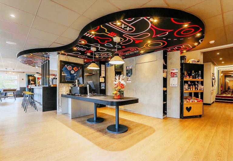 B&B HOTEL Lille Villeneuve d'Ascq Hôtel de Ville — photo 3