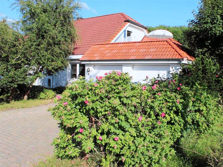Apartment 'Auf Der Baar' with Private Terrace, Wi-Fi and Air Conditioning — photo 2