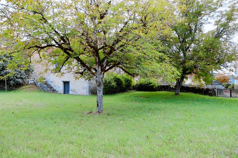 Gite with barbecue, garden & terrace | River view — photo 2
