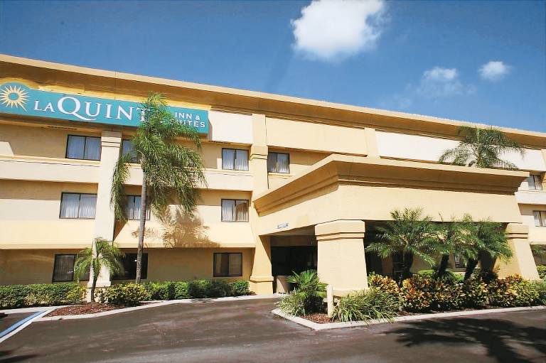 La Quinta Inn & Suites by Wyndham Tampa Brandon West in Tampa, FL