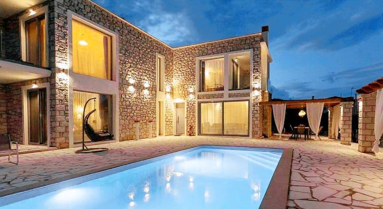 Villa with garden, barbecue & patio in Nafplio