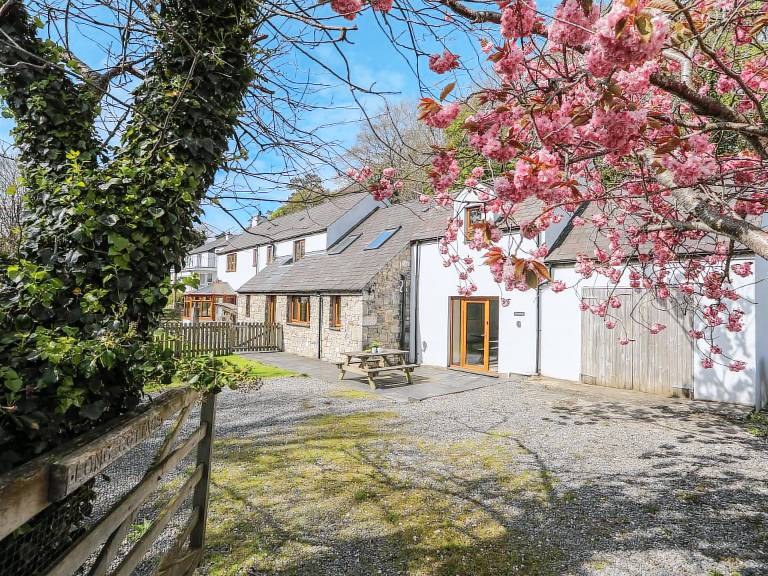 Cottage  Llanfairfechan