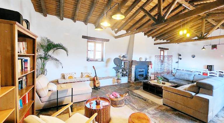 Charming villa with patio, garden & private pool | Good for workation | Pet-friendly — photo 2