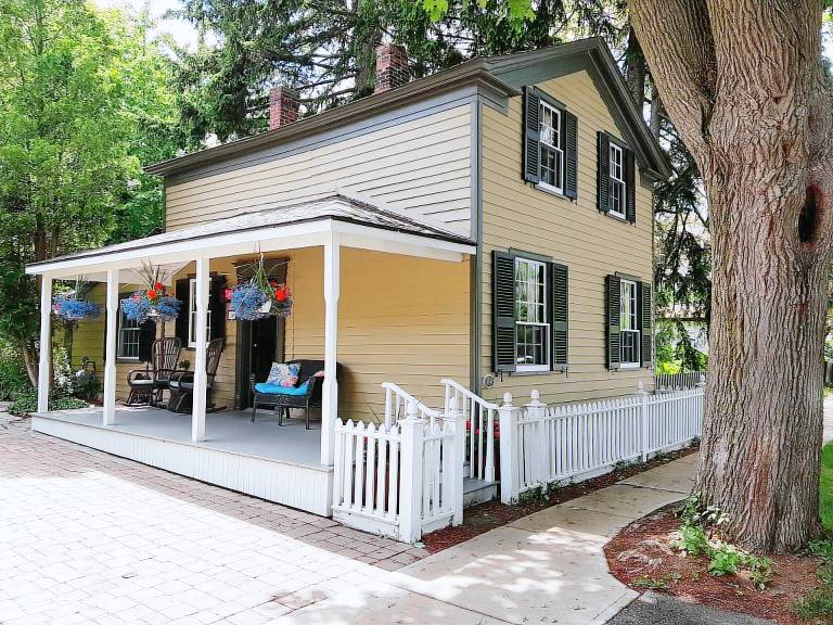 House  Niagara Falls