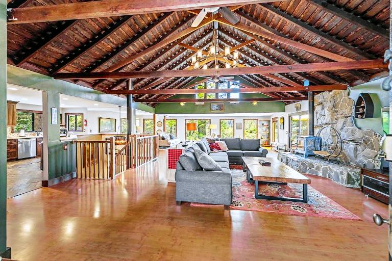 House Guerneville