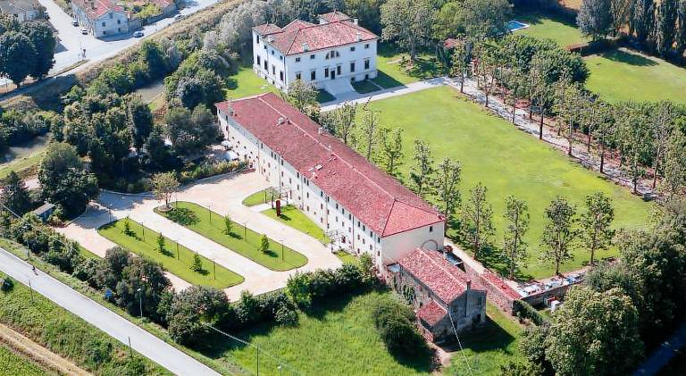 La Barchessa di Villa Pisani