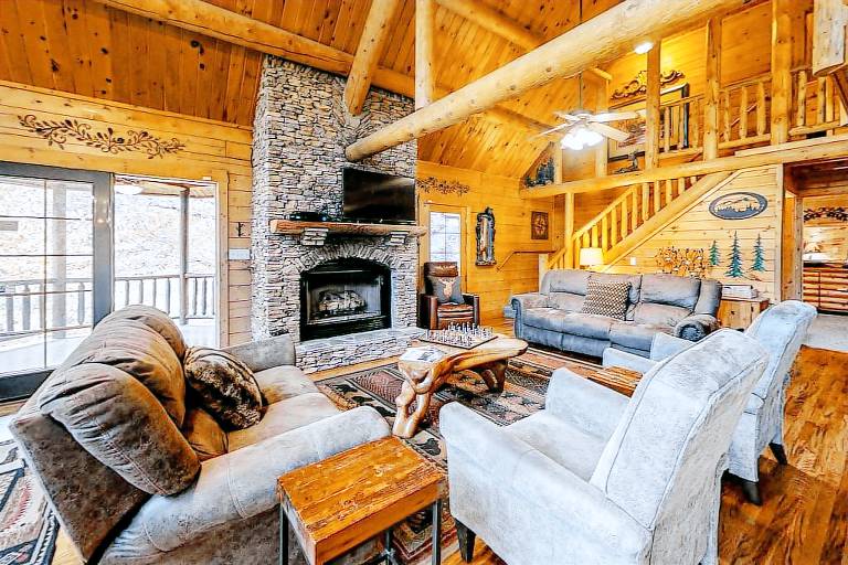 Cabin  Pigeon Forge