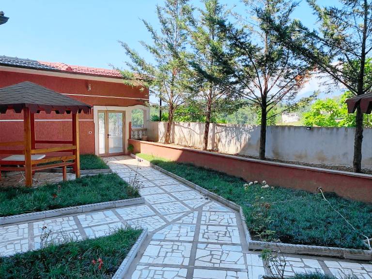 Villa Tirana