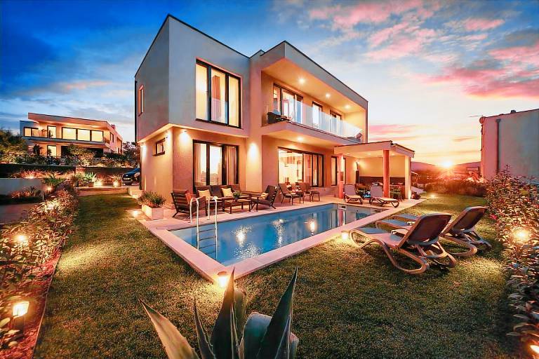 House with pool, grill & patio | Sea view — photo 3