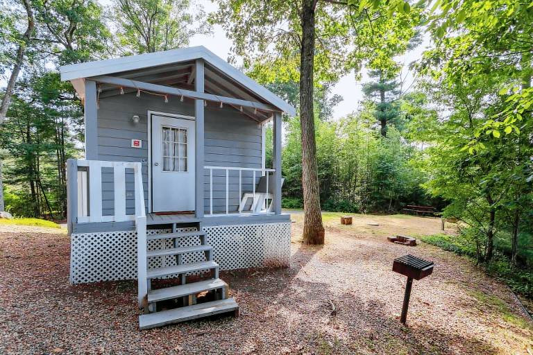 Cabin Brimfield