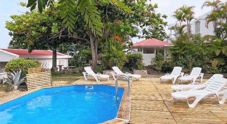 Vacation home with barbeque & pool in Le Gosier