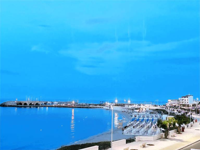 Children-friendly wonderful rental with patio & pool | Panoramic view | Beach nearby | Dogs allowed — photo 2